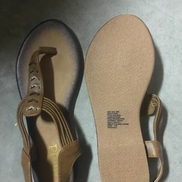 Mudd Sandals - Picture 2 of 2